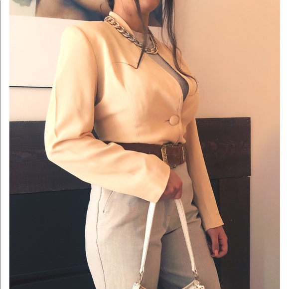 Blazer - Picture 2 of 3